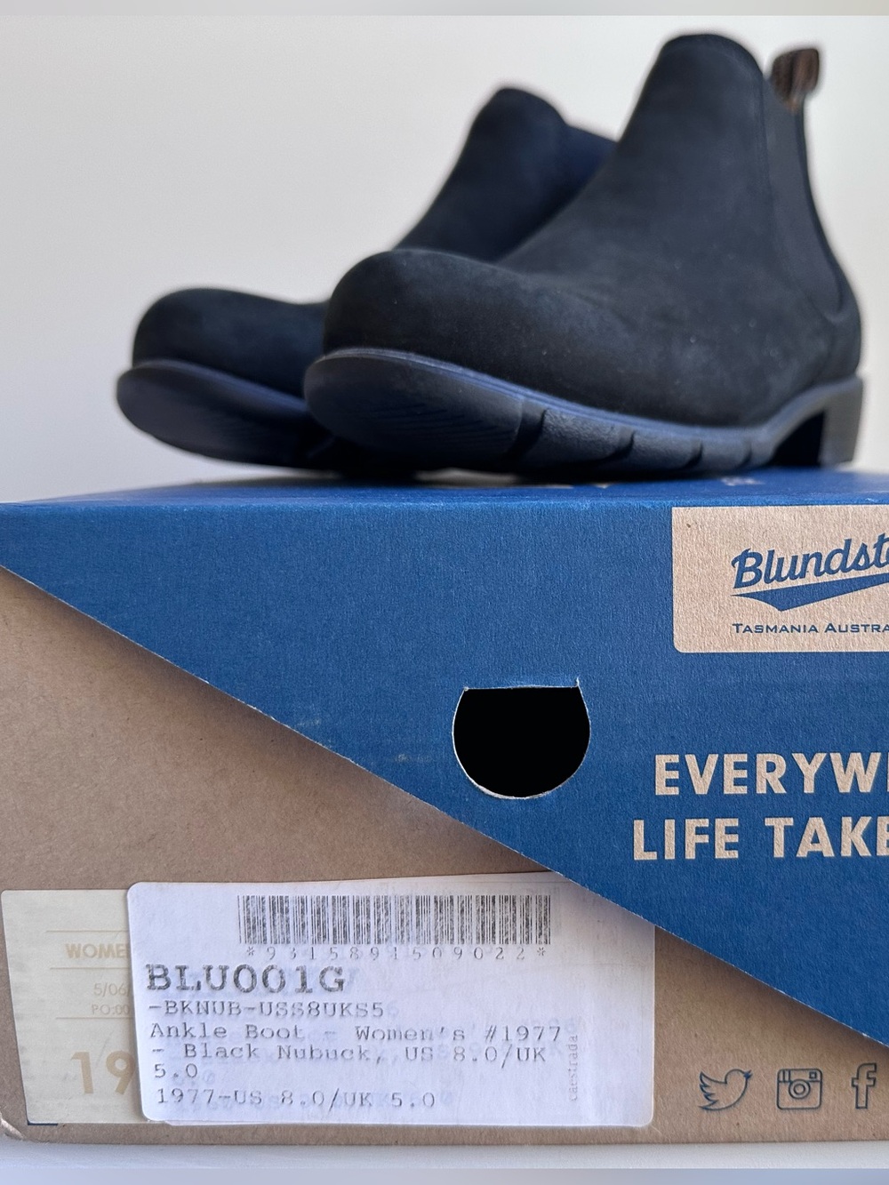 Blundstone Black Nubuck Chelsea Boots - New (Not worn) - US 8